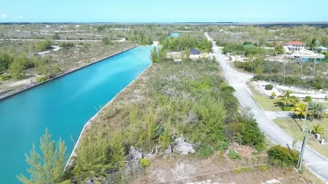 Pine Bay Canal Front Grand Bahama Freeport BS