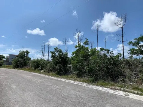 Pine Bay Canal Front Grand Bahama Freeport BS