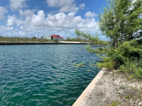 Pine Bay Canal Front Grand Bahama Freeport BS