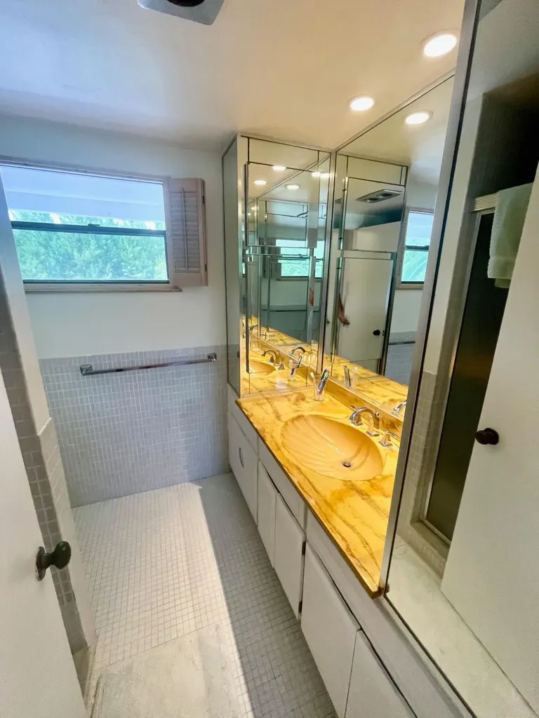 Silver Point Condominium Grand Bahama Freeport BS