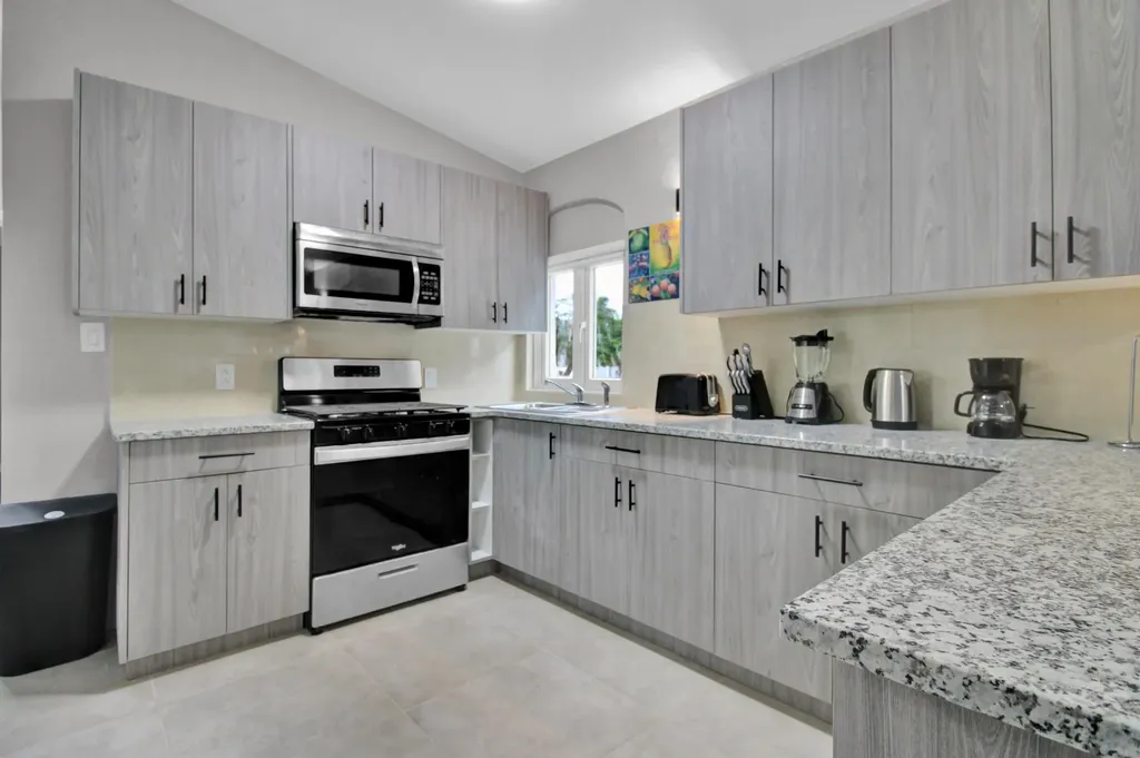 Woodland Way New Providence Paradise Island BS