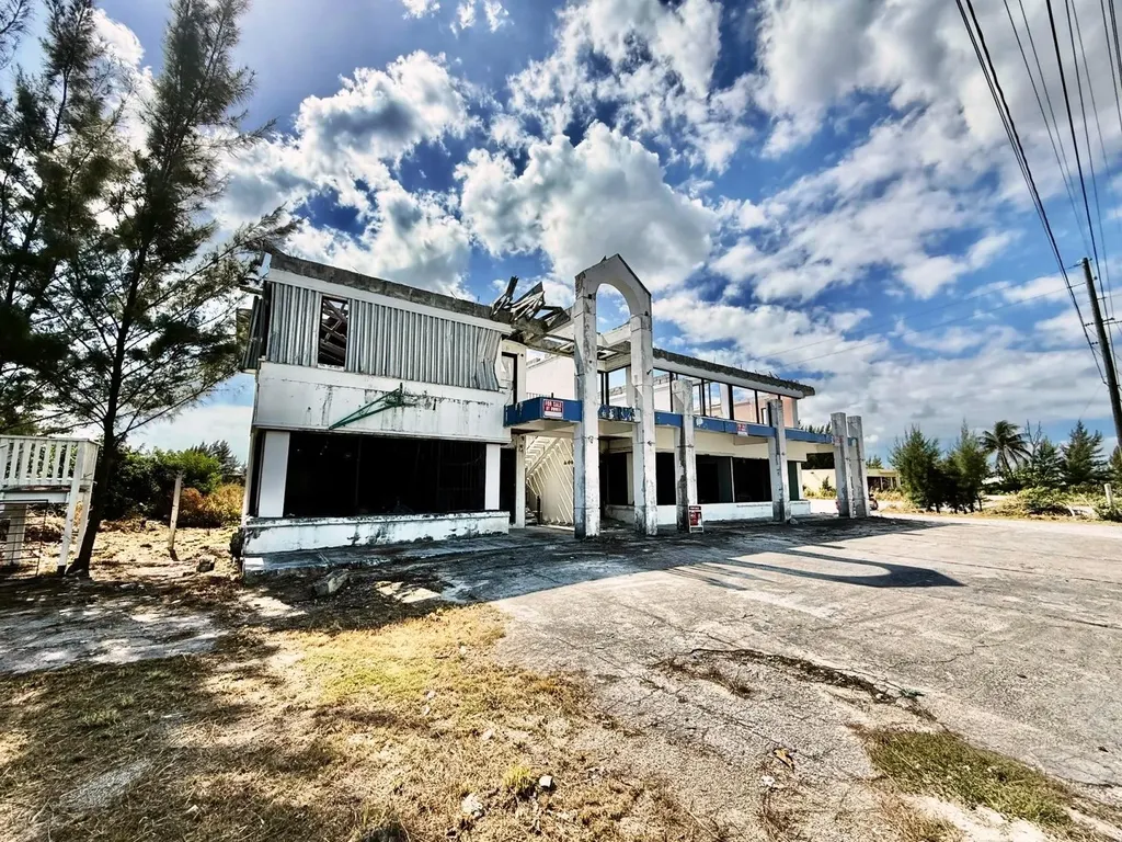 Captain Garnett Plaza Commercial Building Abaco BS