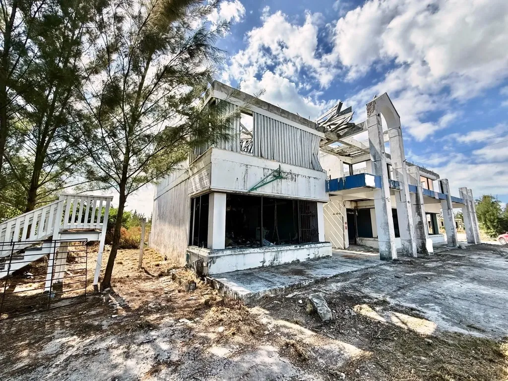 Captain Garnett Plaza Commercial Building Abaco BS