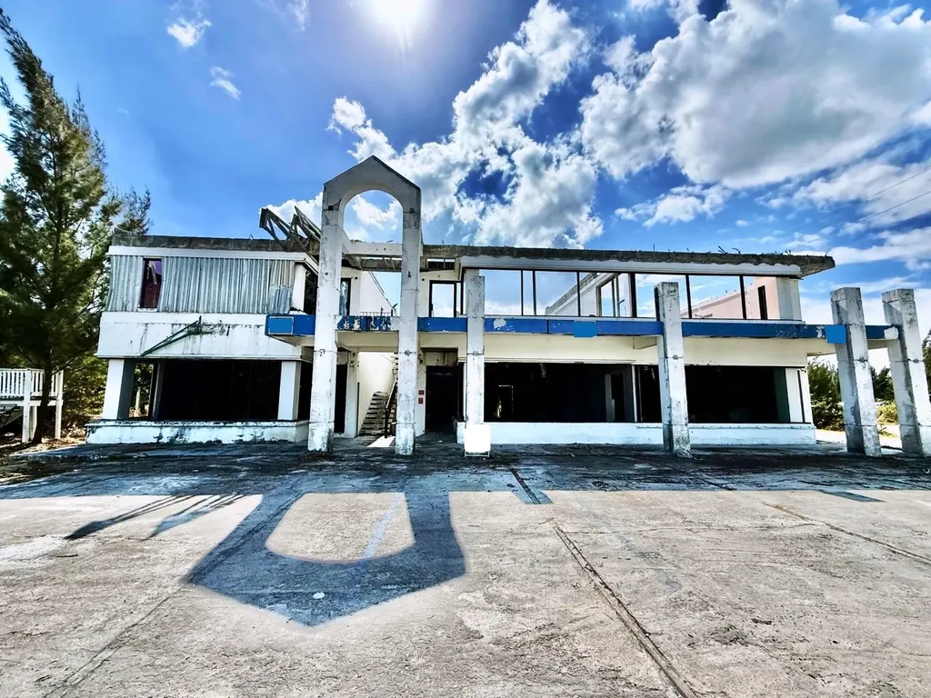 Captain Garnett Plaza Commercial Building Abaco BS