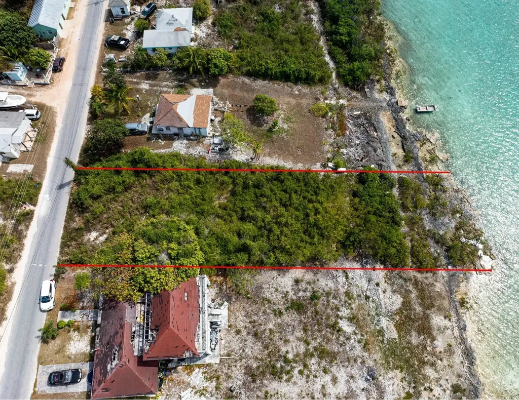 Queens Highway Exuma BS