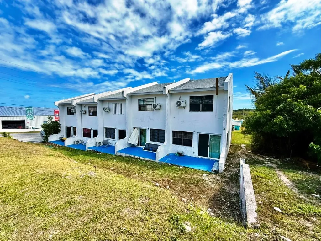 5 Townhouse Apartment Bld Abaco BS
