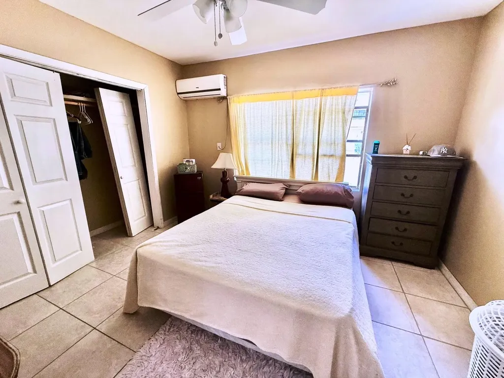 5 Townhouse Apartment Bld Abaco BS