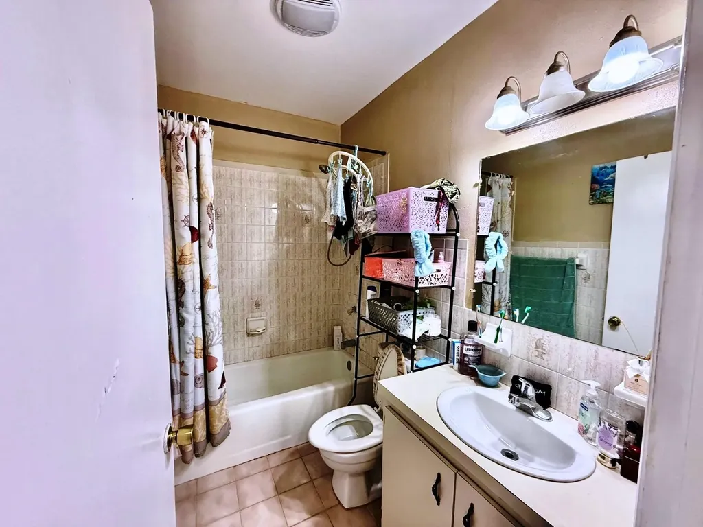 5 Townhouse Apartment Bld Abaco BS