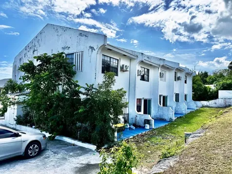 5 Townhouse Apartment Bld Abaco BS