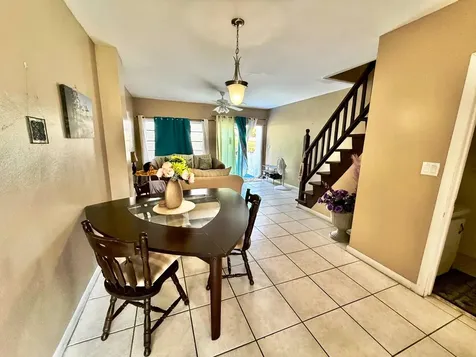 5 Townhouse Apartment Bld Abaco BS