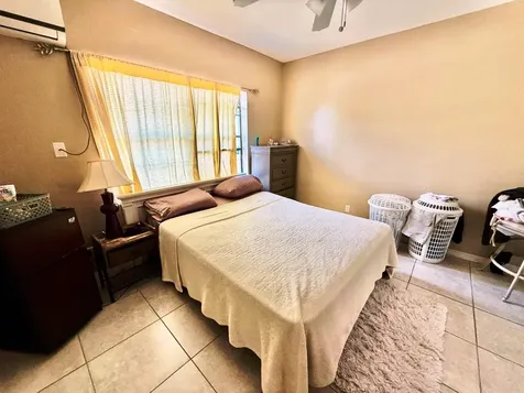 5 Townhouse Apartment Bld Abaco BS