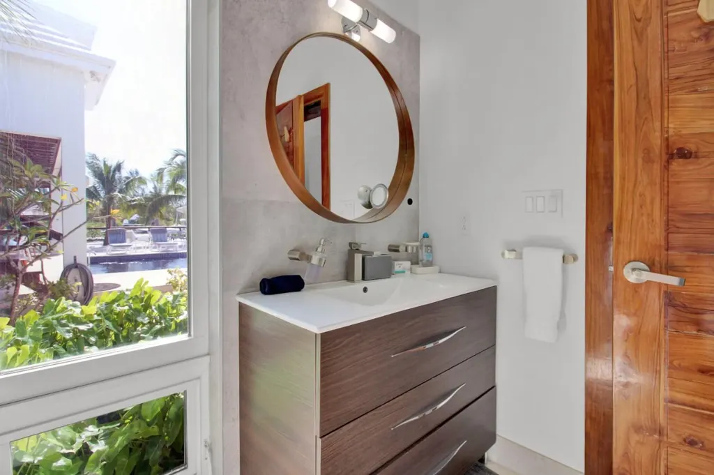 Ocean Drive 13b New Providence Paradise Island BS