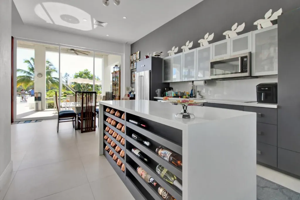 Ocean Drive 13b New Providence Paradise Island BS