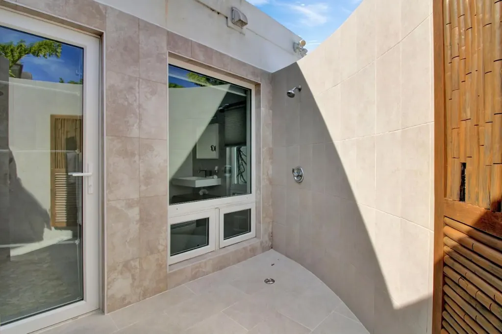 Ocean Drive 13b New Providence Paradise Island BS