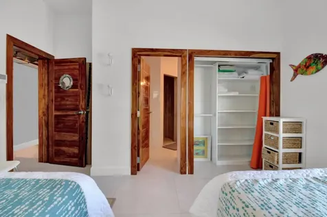 Ocean Drive 13b New Providence Paradise Island BS