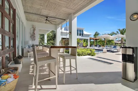 Ocean Drive 13b New Providence Paradise Island BS