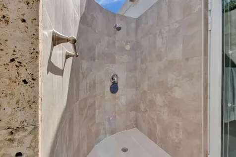 Ocean Drive 13b New Providence Paradise Island BS