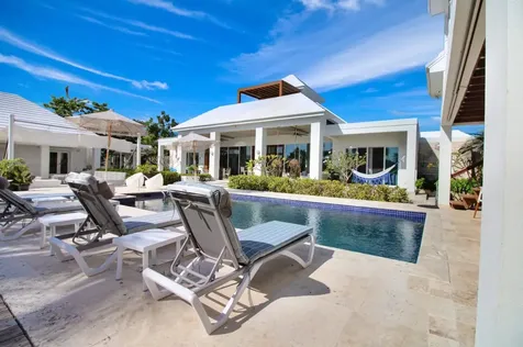 Ocean Drive 13b New Providence Paradise Island BS