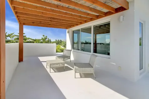 Ocean Drive 13b New Providence Paradise Island BS