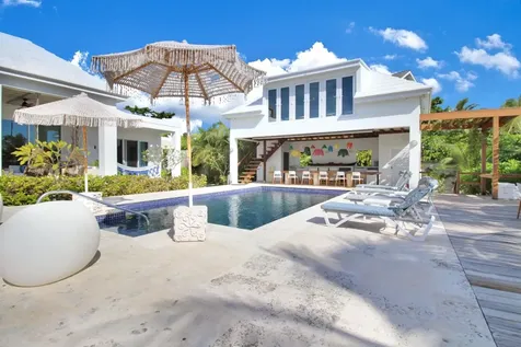 Ocean Drive 13b New Providence Paradise Island BS