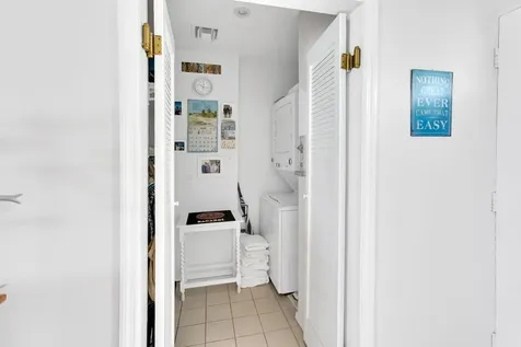 Queens Highway 18 Exuma BS