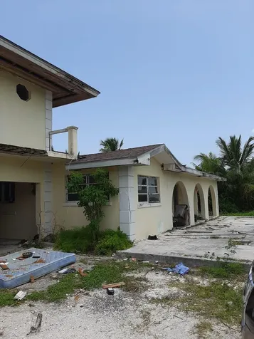 Hanna Road 1.8 Acre Home New Providence Paradise Island BS