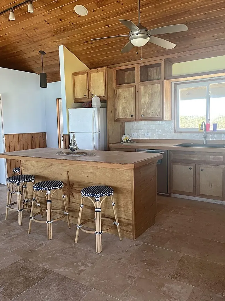 2bd/2ba Mckann's Long Island BS