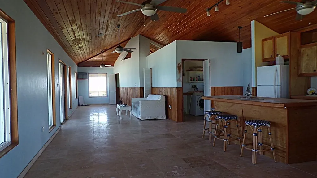 2bd/2ba Mckann's Long Island BS