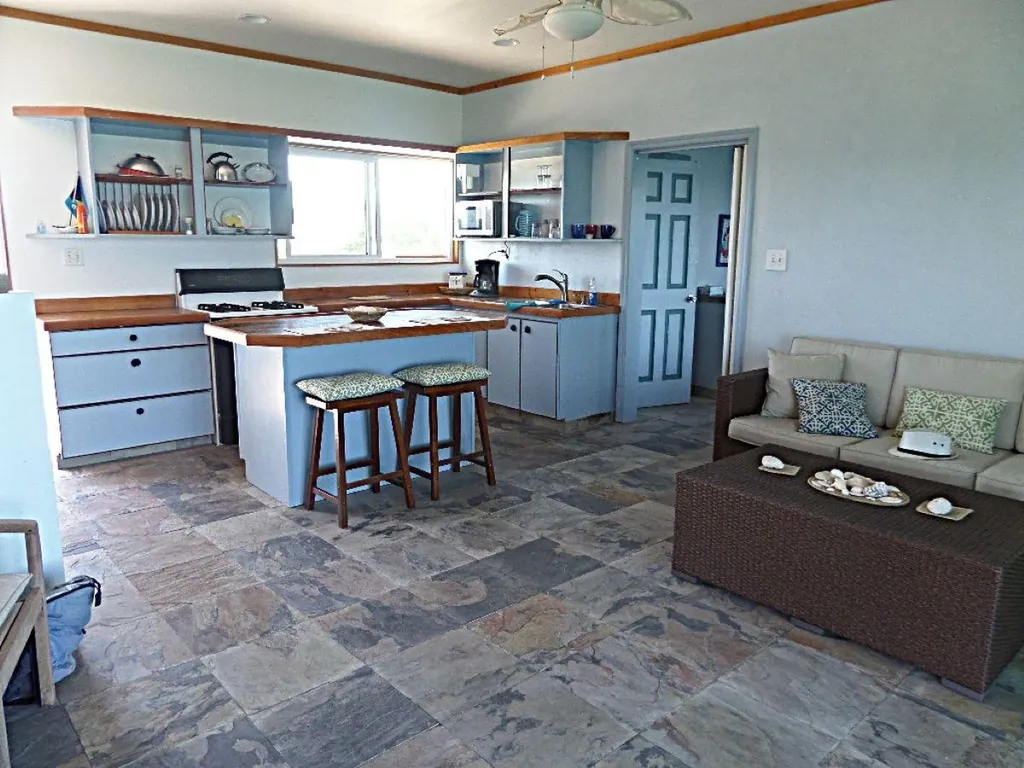 2bd/2ba Mckann's Long Island BS