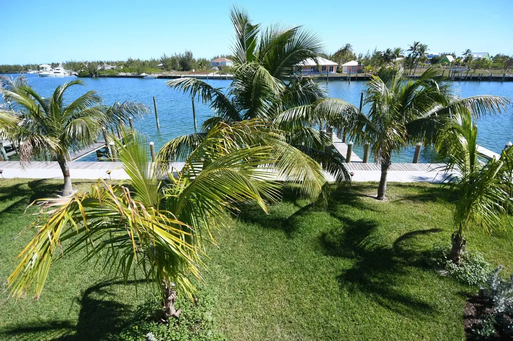 Atlantis #2220 Abaco BS