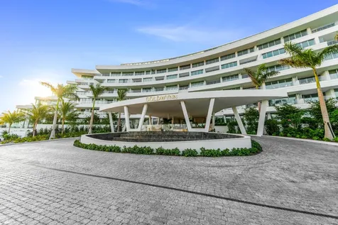 Residences At Goldwyn New Providence Paradise Island BS