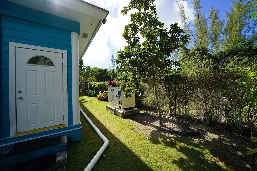 Jacaranda Line 41 New Providence Paradise Island BS