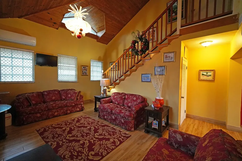 Jacaranda Line 41 New Providence Paradise Island BS