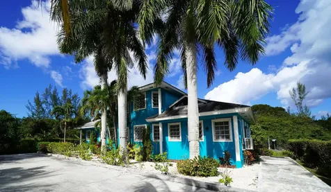 Jacaranda Line 41 New Providence Paradise Island BS