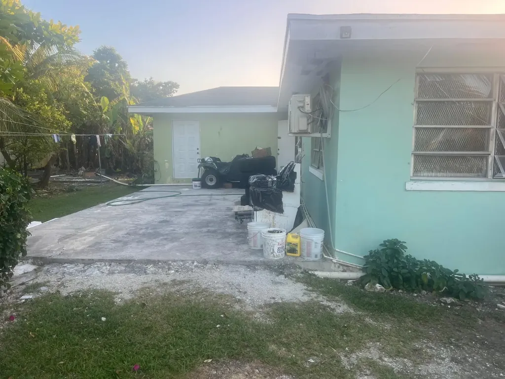 Palmetto Sub Lucaya Lane Lot 33 New Providence Paradise Island BS