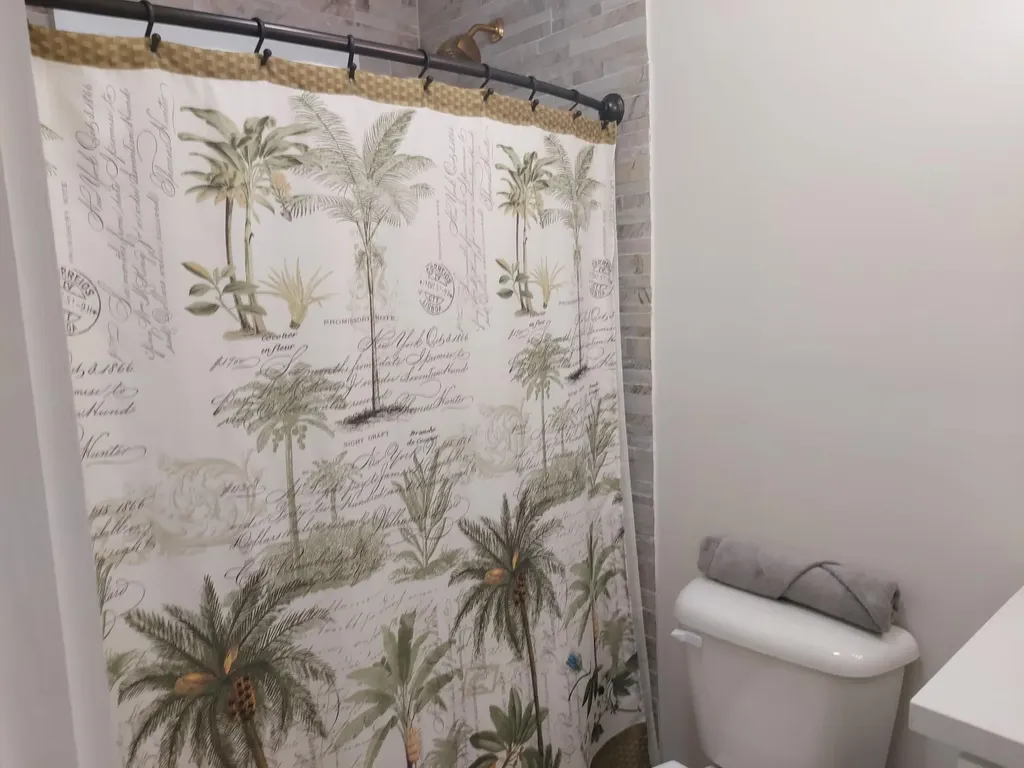 Home In Rainbow Bay Eleuthera BS