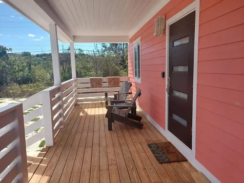 Home In Rainbow Bay Eleuthera BS