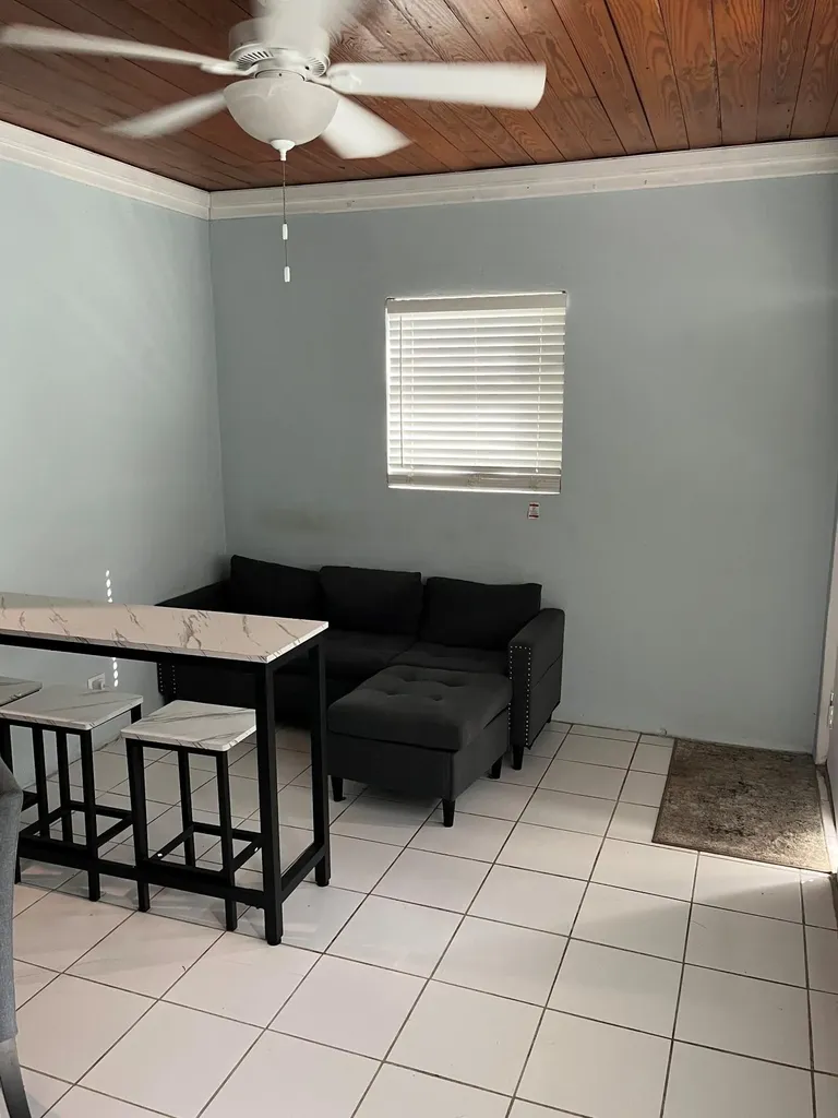 Elizabeth Estates New Providence Paradise Island BS