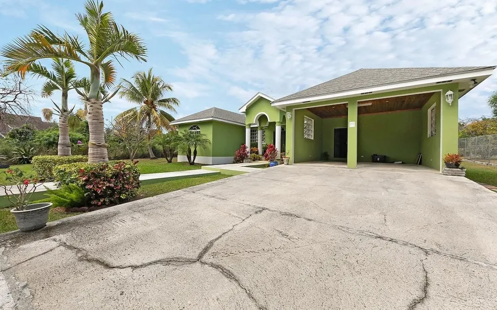 Winton Heights New Providence Paradise Island BS