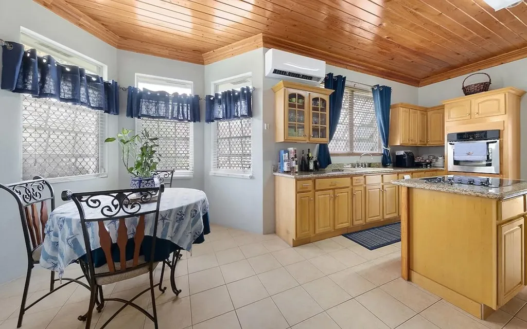 Winton Heights New Providence Paradise Island BS