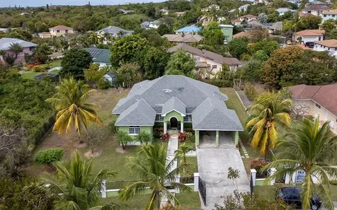 Winton Heights New Providence Paradise Island BS