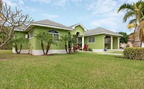 Winton Heights New Providence Paradise Island BS