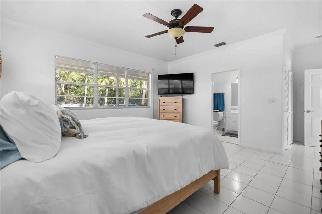 Gregory Town Eleuthera BS