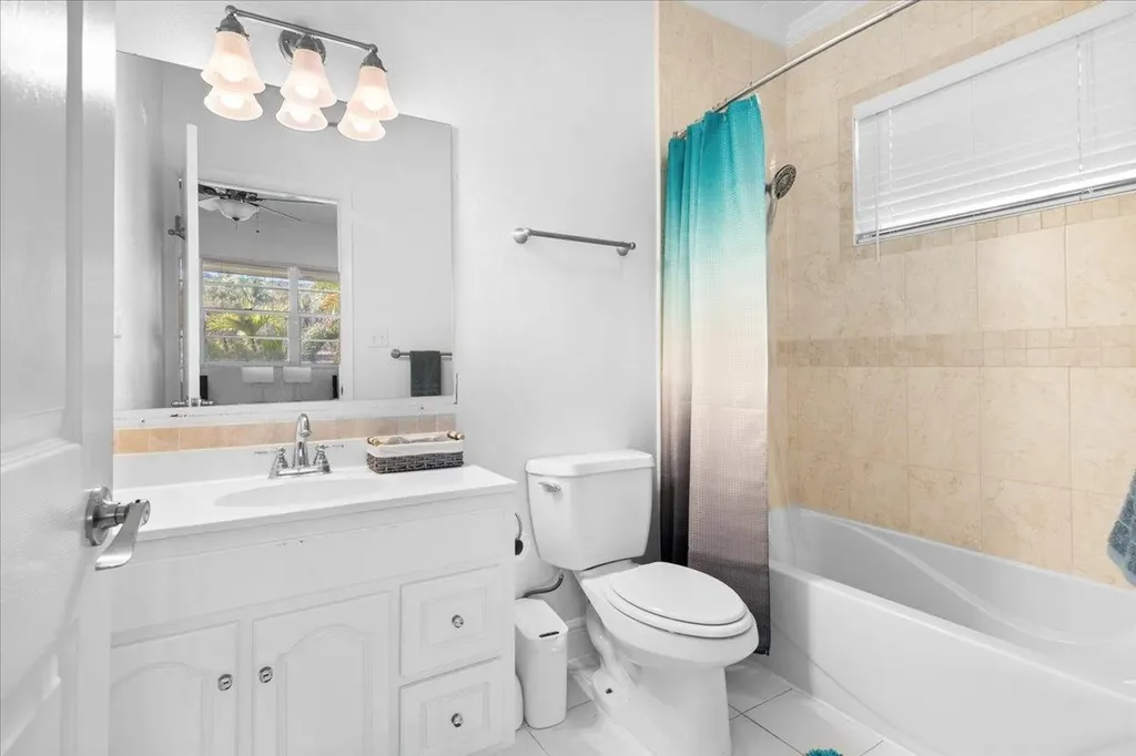 Gregory Town Eleuthera BS