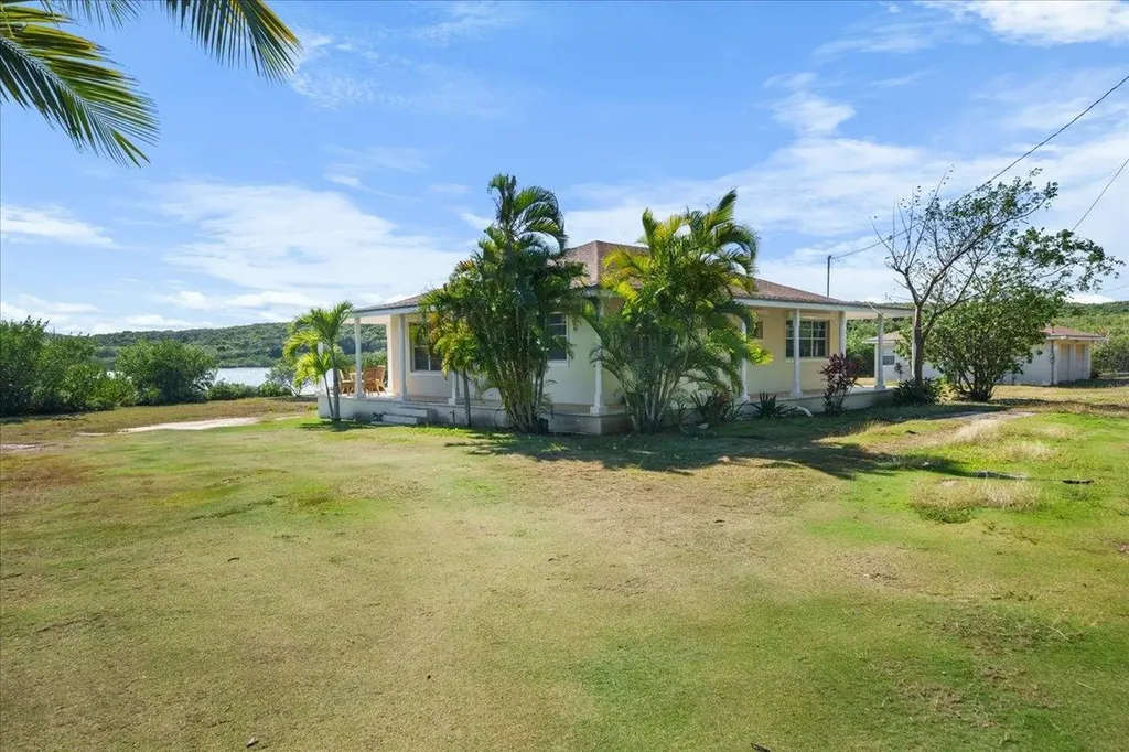 Gregory Town Eleuthera BS