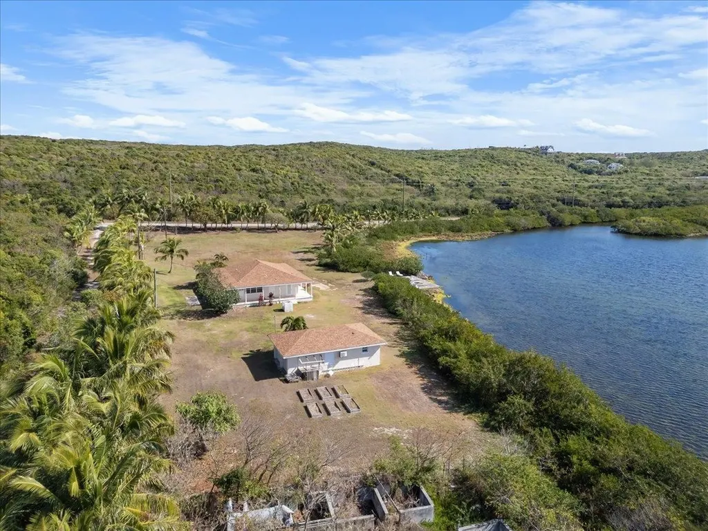 Gregory Town Eleuthera BS