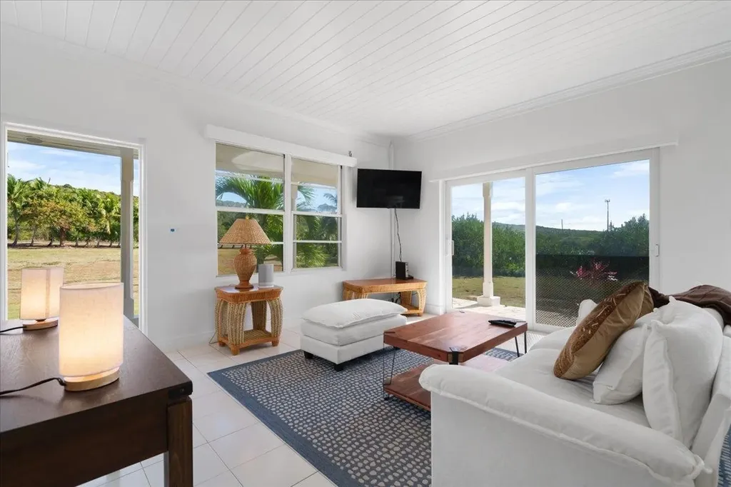 Gregory Town Eleuthera BS