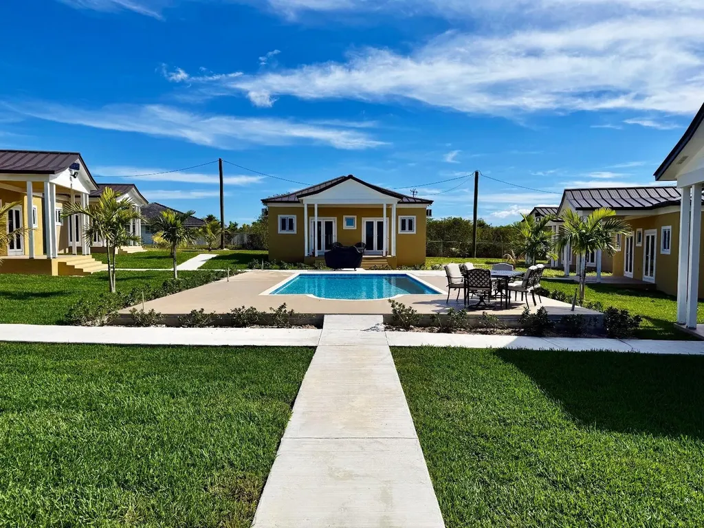 Silver Coin Lane #7 Grand Bahama Freeport BS