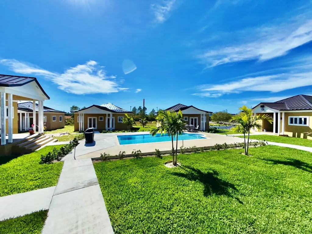 Silver Coin Lane #7 Grand Bahama Freeport BS