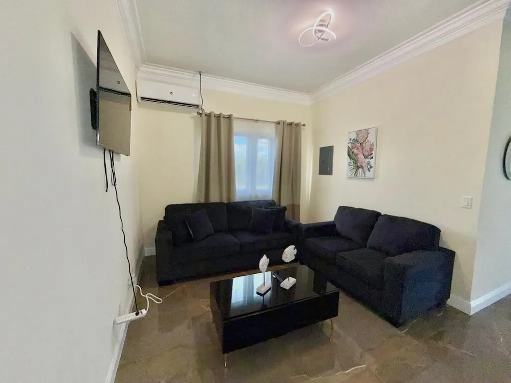 Silver Coin Lane #7 Grand Bahama Freeport BS